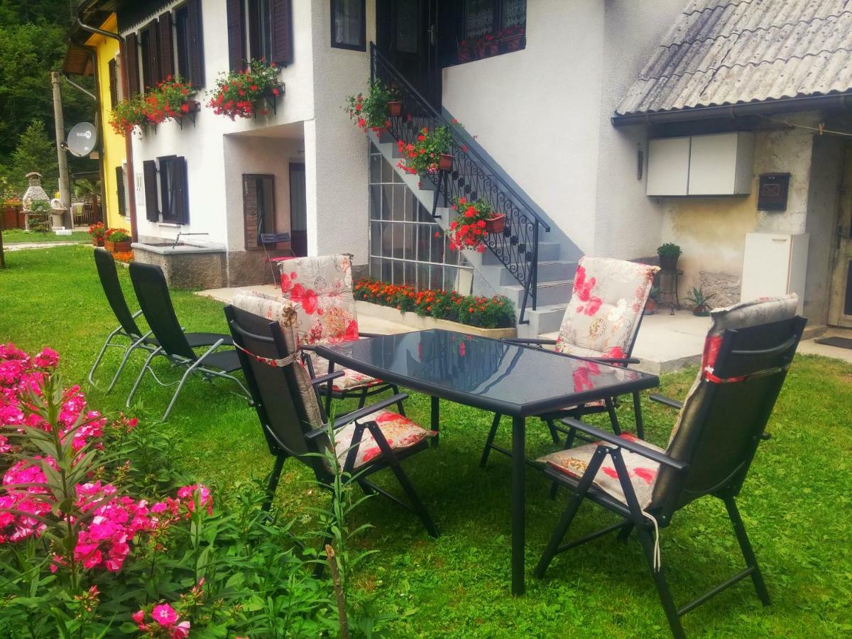 Apartma Kukc Bovec Apartamento Kal-Koritnica Exterior foto